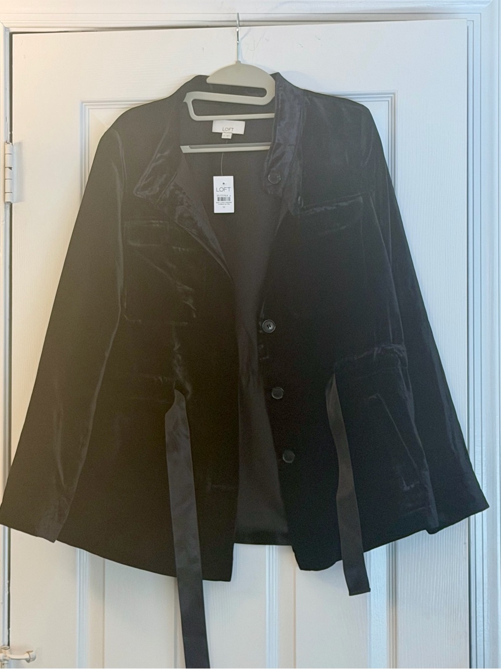 LOFT Black Velvet Button Front Jacket Blazer – Size M NWT